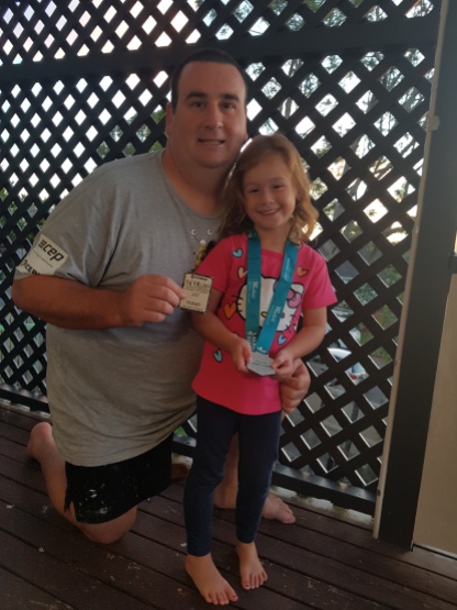 Daddy-Daughter medal/magnet shot